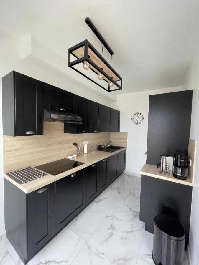Appartement Bright Nest - Open View - Residential Area à La Rochelle  Extérieur photo
